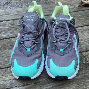 *OPEN TO OFFERS* Nike Air 270 React womens shoe